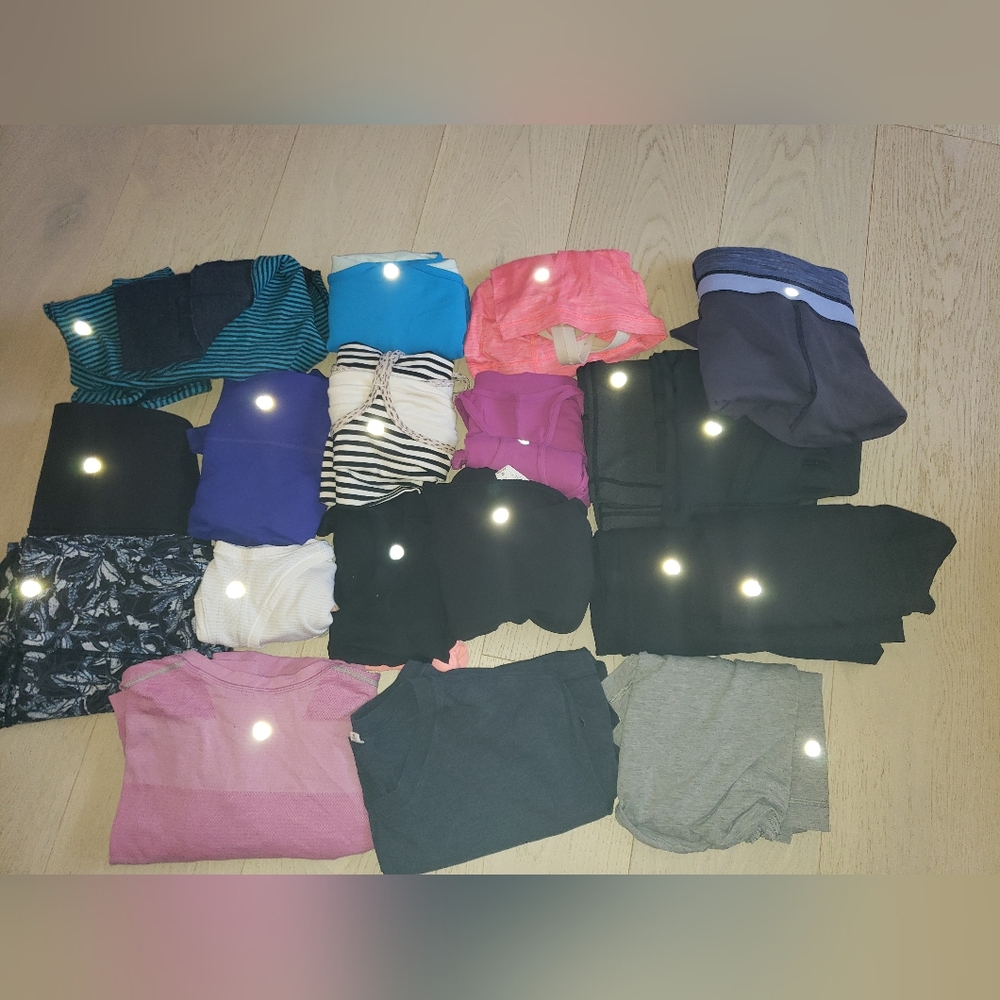 Lululemon Bundle Of 18 Pieces